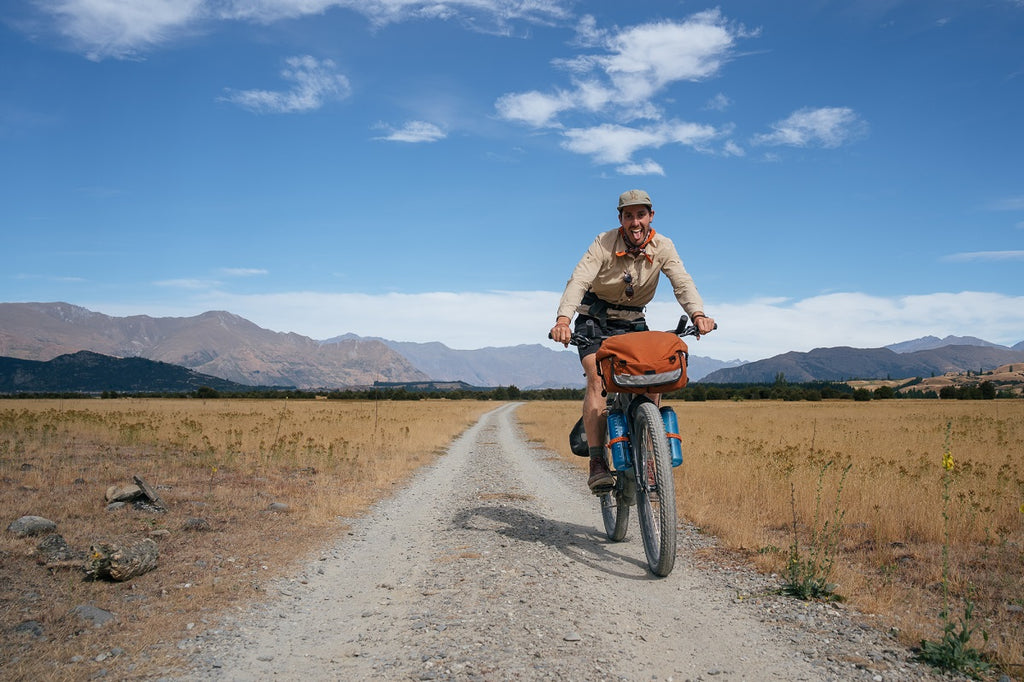 Road Runner Bags Wedge 1/2 frame bag for bike packing